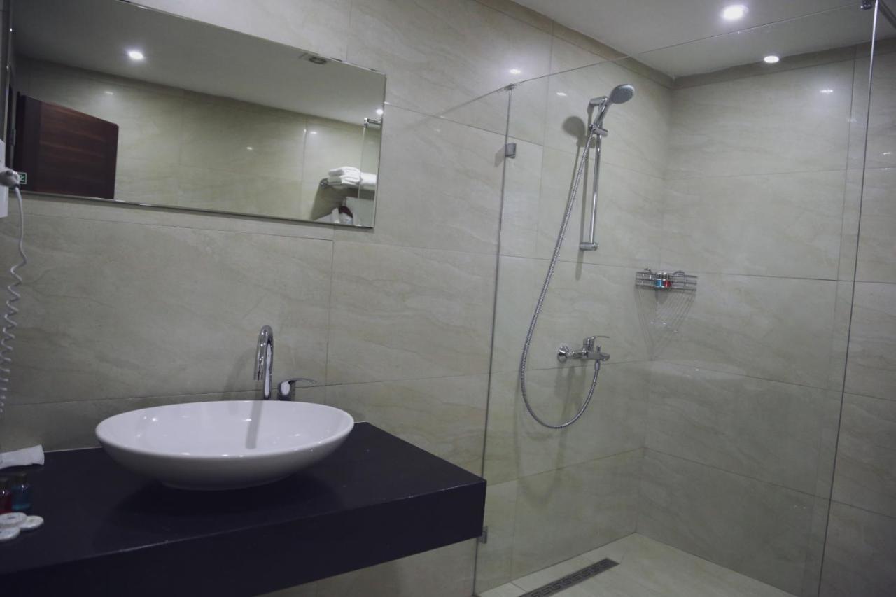 City Hotel Prizren Ngoại thất bức ảnh