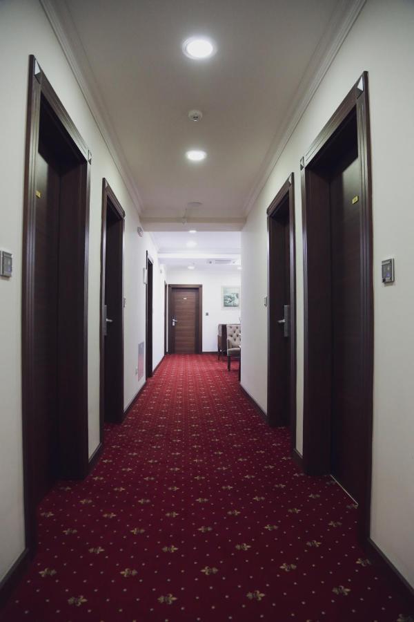 City Hotel Prizren Ngoại thất bức ảnh