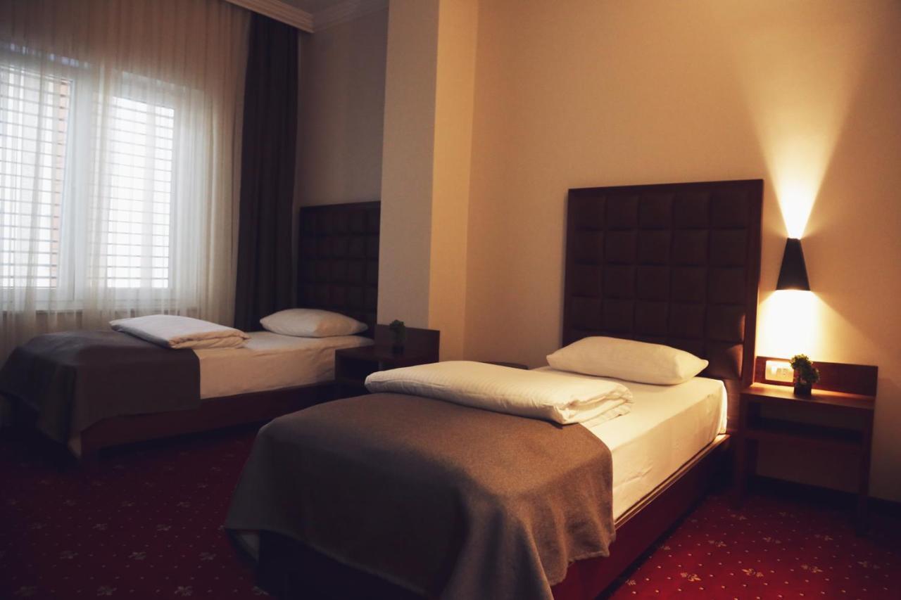 City Hotel Prizren Ngoại thất bức ảnh