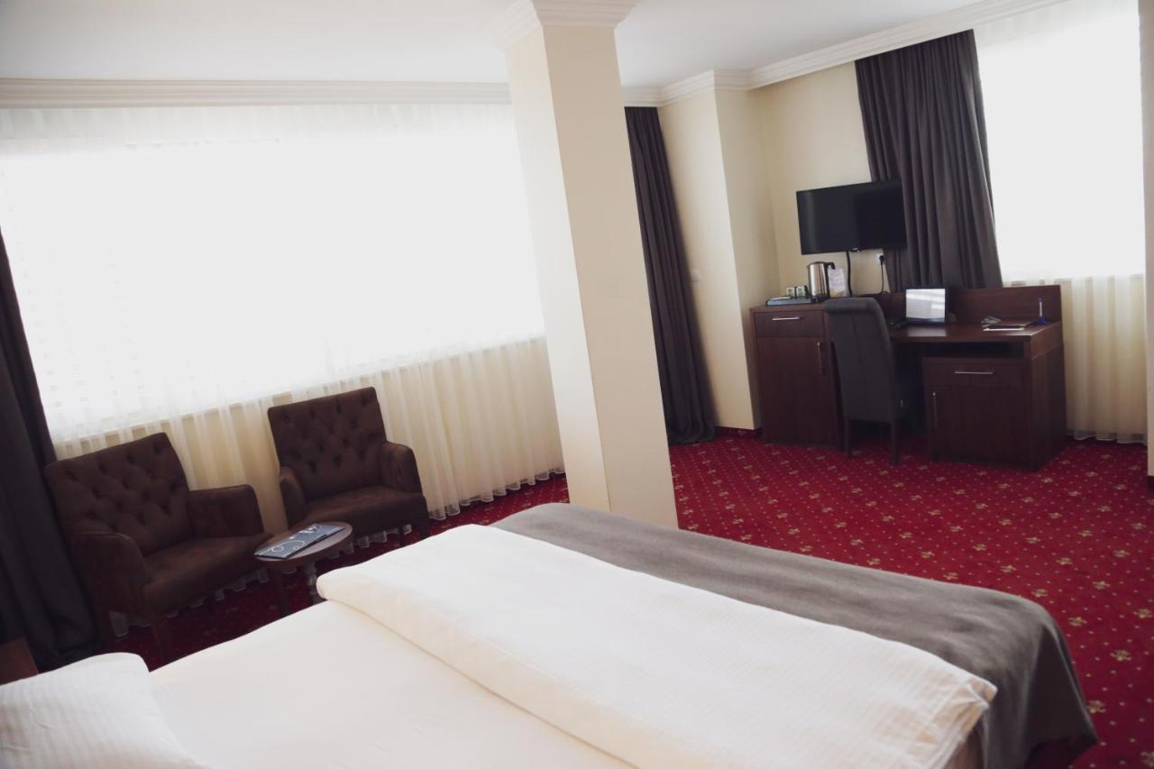 City Hotel Prizren Ngoại thất bức ảnh
